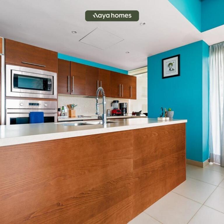 Oceanview 3BR Apt with Beach Access - Pools - Gym - Casa - 24