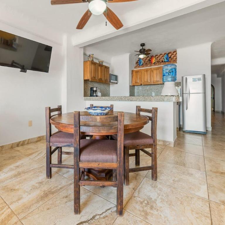 Ocean view 1Br Condo-Balcony-Beach-Pool - 202 - Vacation Home - 31