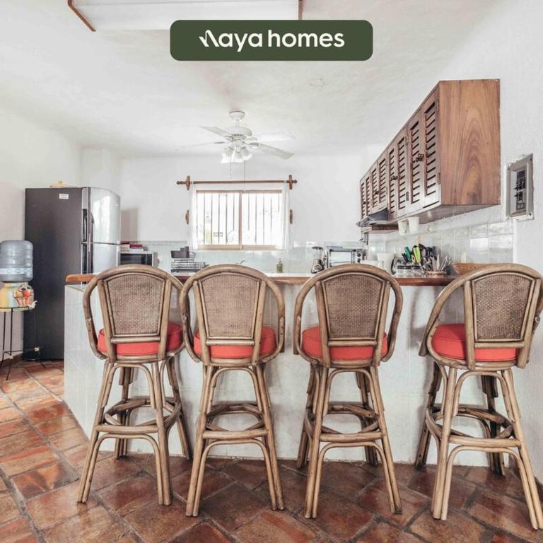 Beach Front Building 2Br Condo-Balcony-Beach-Pool - Casa - 18