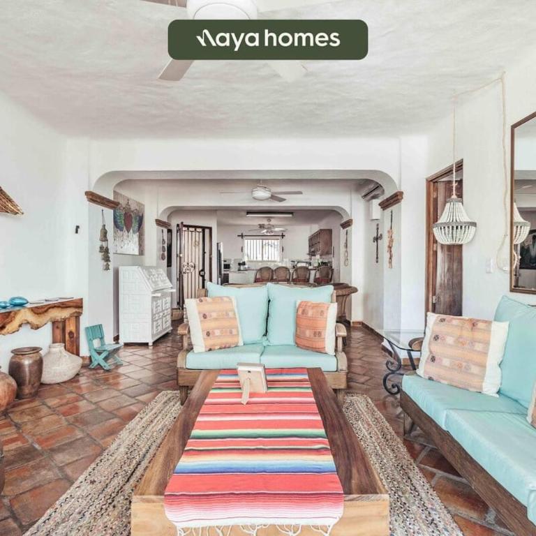 Beach Front Building 2Br Condo-Balcony-Beach-Pool - Casa - 23