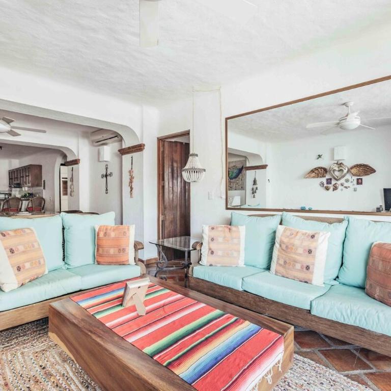 Beach Front Building 2Br Condo-Balcony-Beach-Pool - Casa - 49