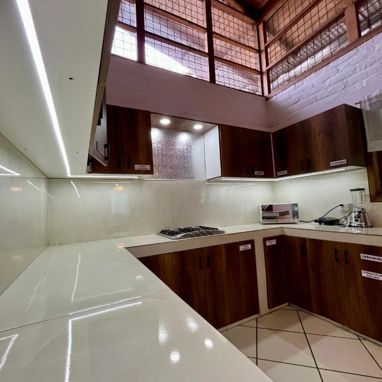 Casa de Emmita - Four-Bedroom House - 19