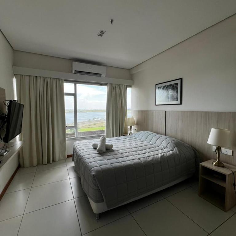 The One DownTown - One-Bedroom Apartment - 2