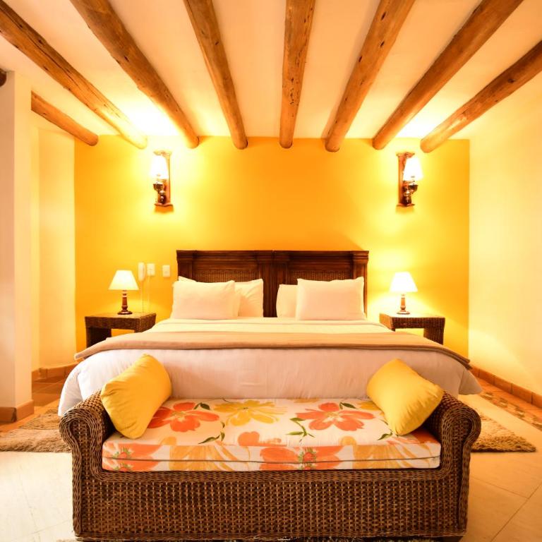 Hotel Campanario de la Villa - Suite - 8