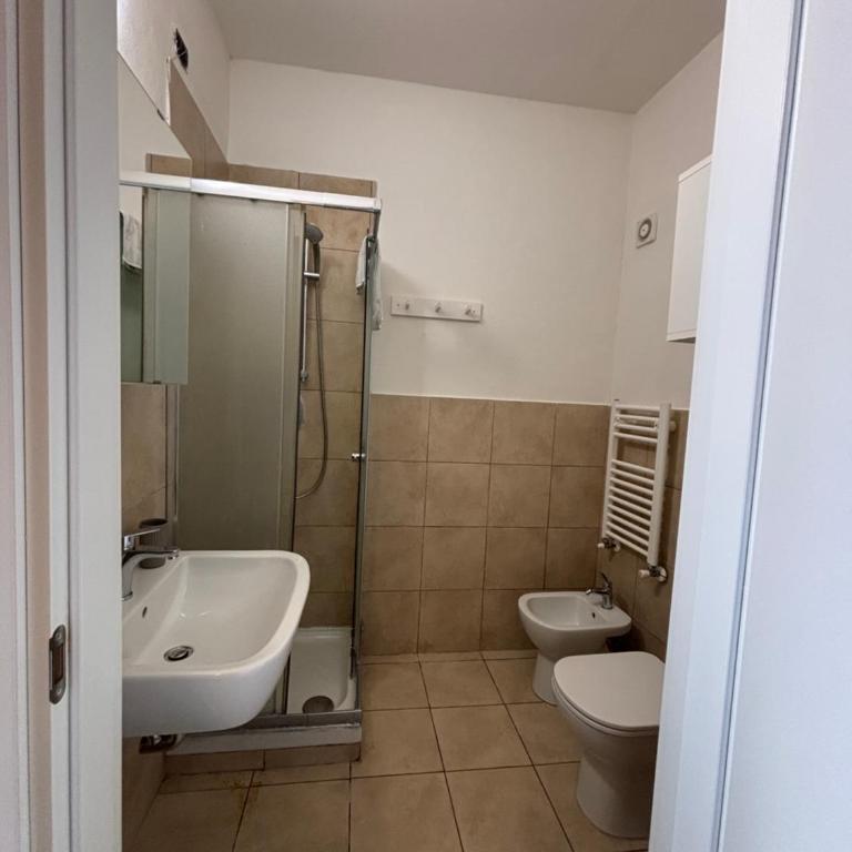 Affittacamere Casa Lucia - Camera Matrimoniale con Bagno Privato - 2