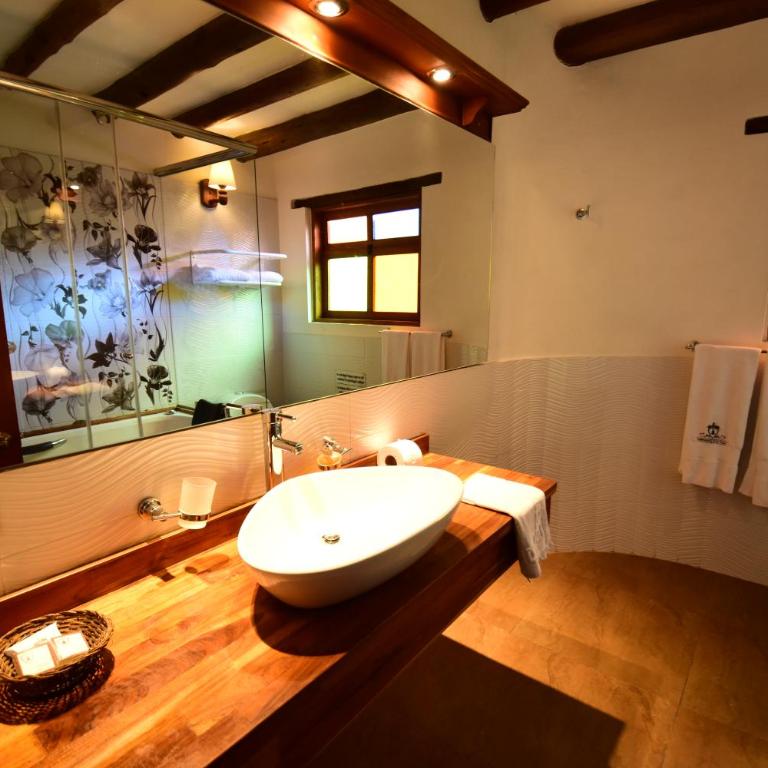 Hotel Campanario de la Villa - Suite with Balcony - 6
