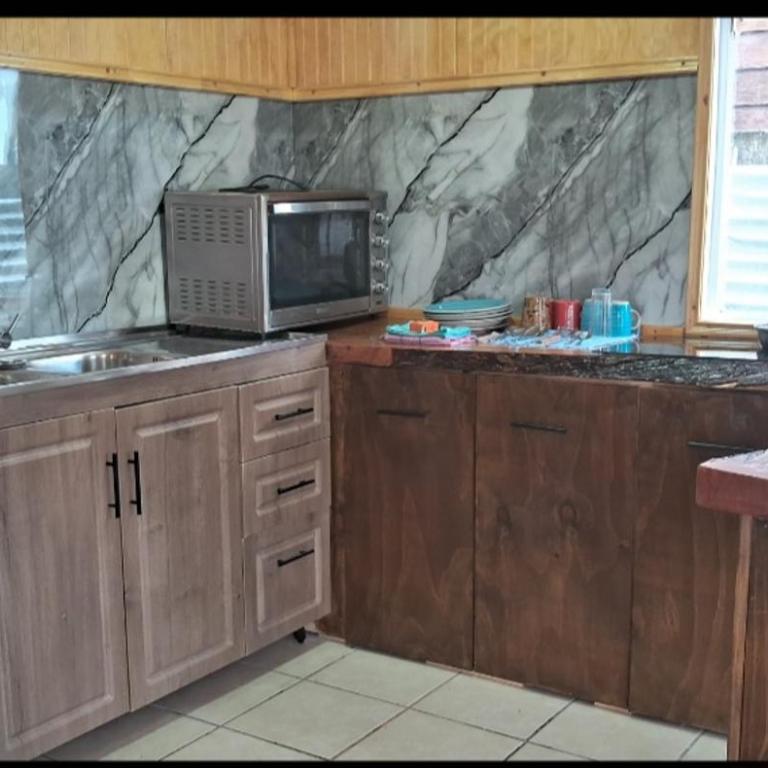 Casa calita - Three-Bedroom House - 1