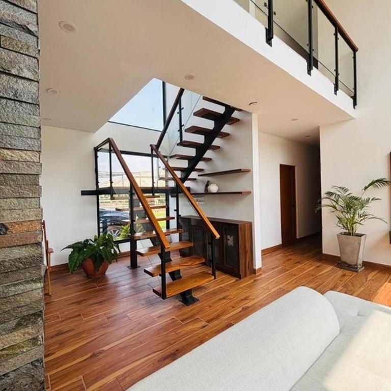 Casa Asya con piscina cerca Boulevard Asia - Five-Bedroom House - 4