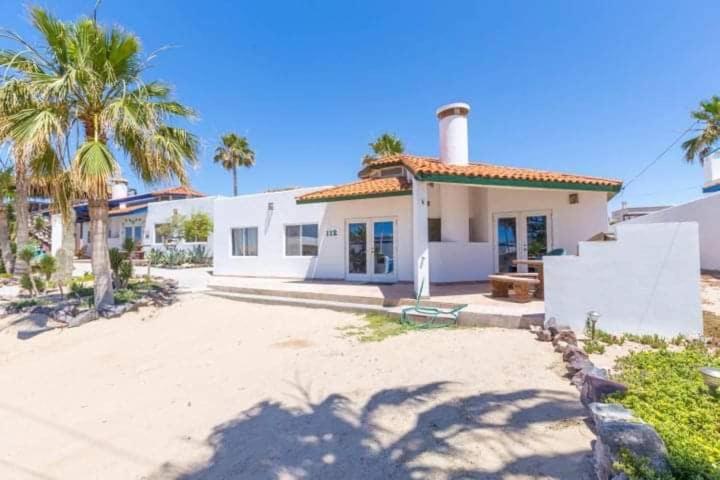 Casa Blanca en Las Conchas - Two-Bedroom House - 1
