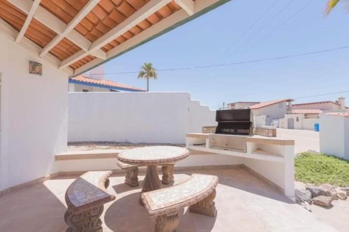 Casa Blanca en Las Conchas - Two-Bedroom House - 7