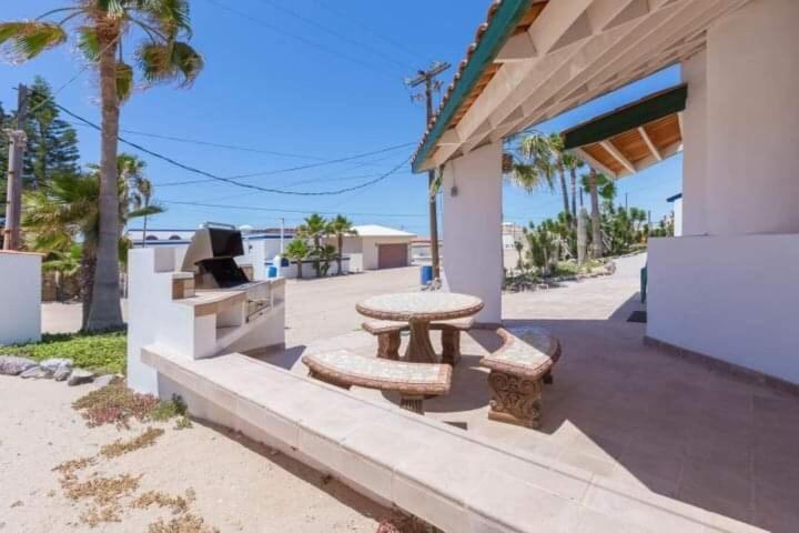 Casa Blanca en Las Conchas - Two-Bedroom House - 17