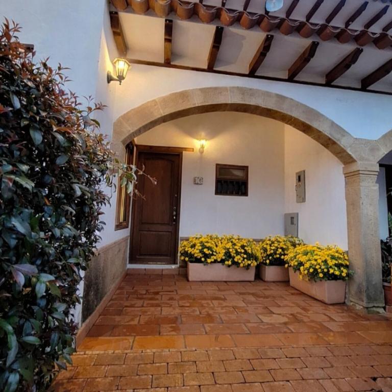 Home Boutique Flores Amarillas - Double Room with Park View - 18