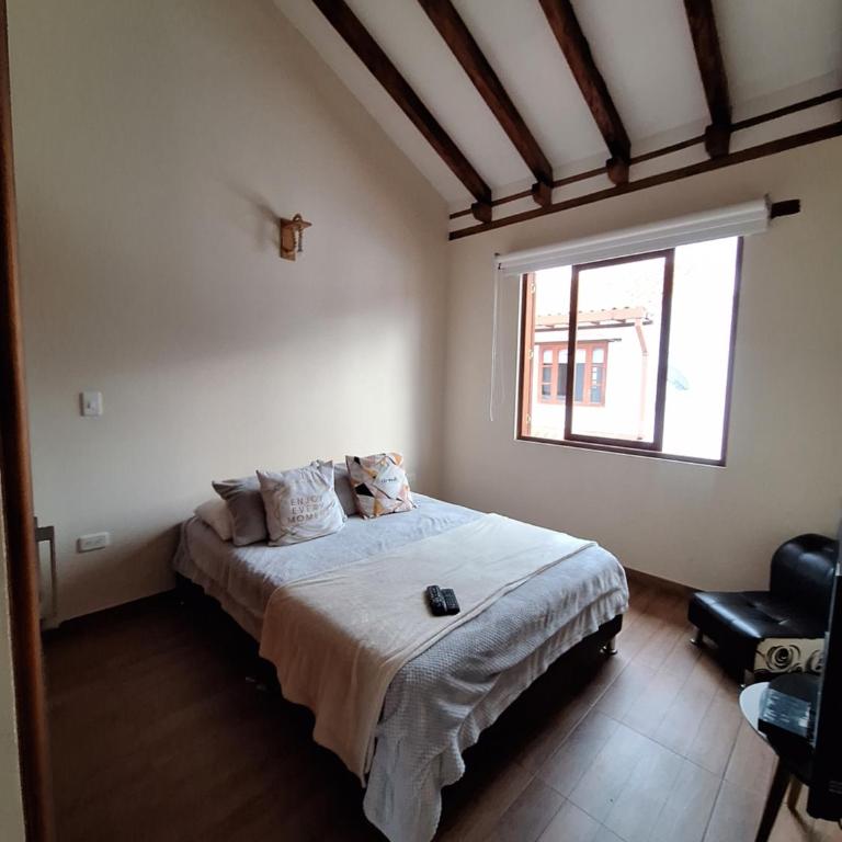 Home Boutique Flores Amarillas - Double Room with Park View - 27