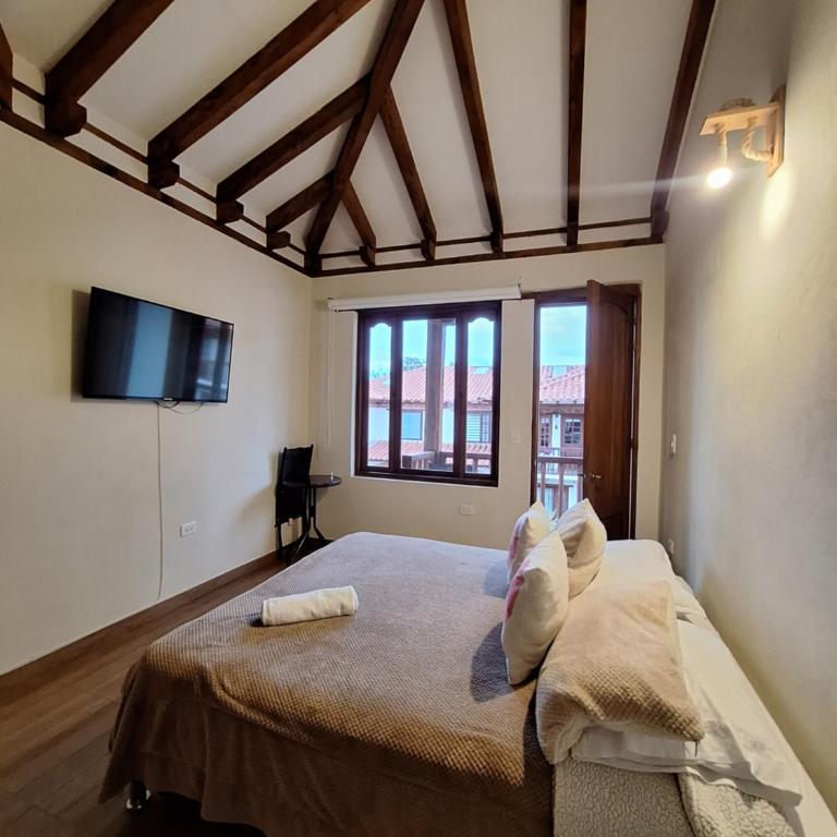Home Boutique Flores Amarillas - Double Room with Park View - 33