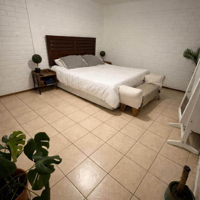 Casa Amplia Cerca de Playa y Supermercados - Three-Bedroom House - 5