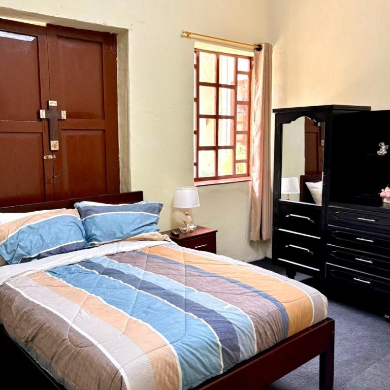 Apartamento colonial en la ciudad Cuenca - Apartamento de 2 dormitorios - 9