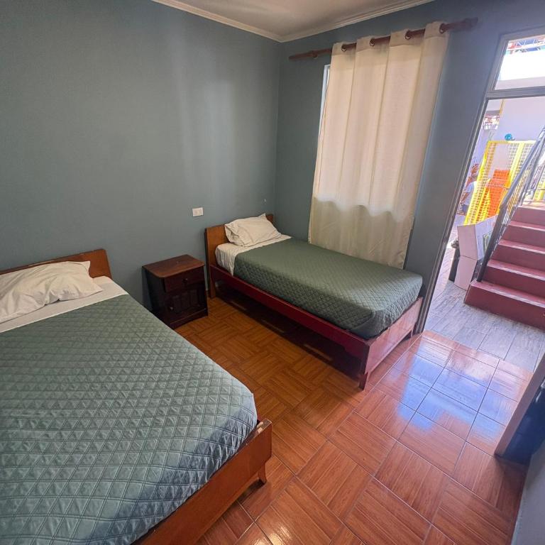 Raymi House Hostel - Twin Room with Shared Bathroom - 4