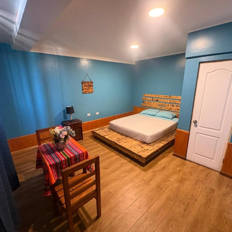 Raymi House Hostel - Queen Room - 1