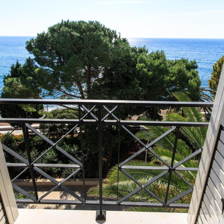 LuxBeachFront - Apartman s 1 Spavaćom Sobom i Pogledom na More - 3