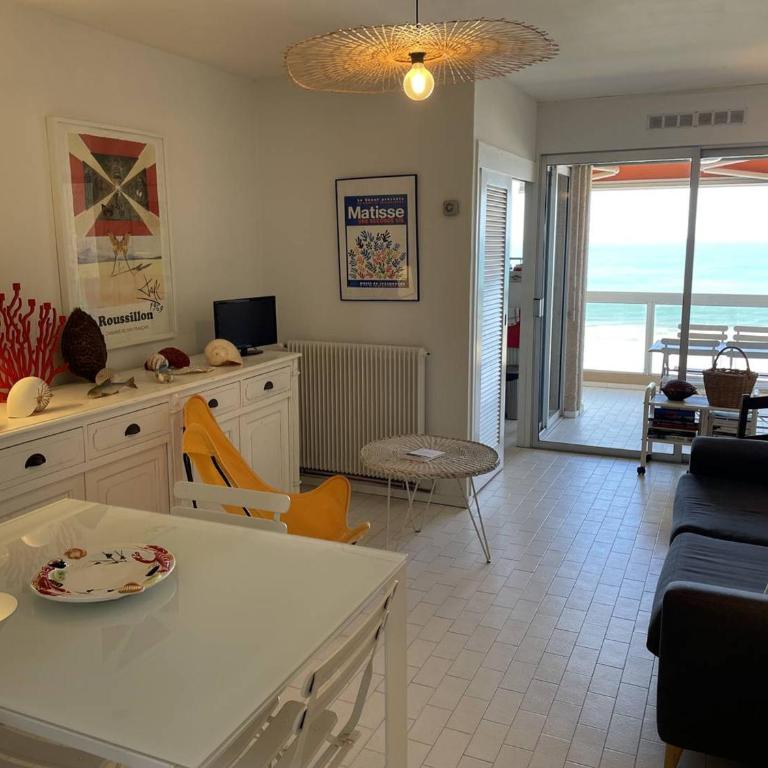 Appartement cosy T3 avec terrasse à Canet-en-Roussillon - FR-1-833-37 - Appartement - 1