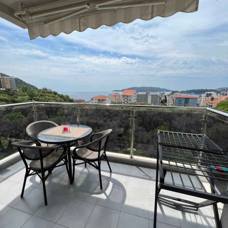 Paradise Apartments Becici - Apartment with Sea View - 11