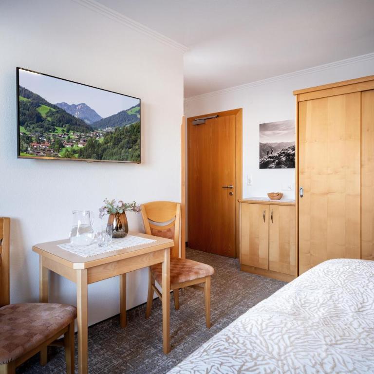 Appartements Metzgerhof - Doppelzimmer mit Dusche - 12