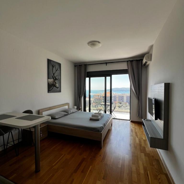 Paradise Apartments Becici - Deluxe Studio - 11