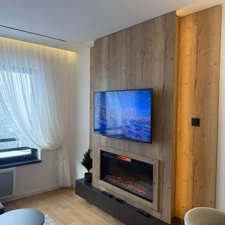 Monte Casa Lux - Two-Bedroom Apartment with Balcony - 25