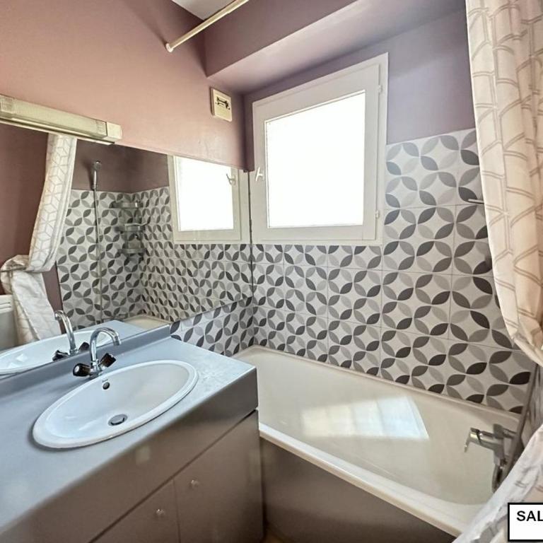 Studio lavandou avec parking privé proche mer - Studio avec Terrasse - 24