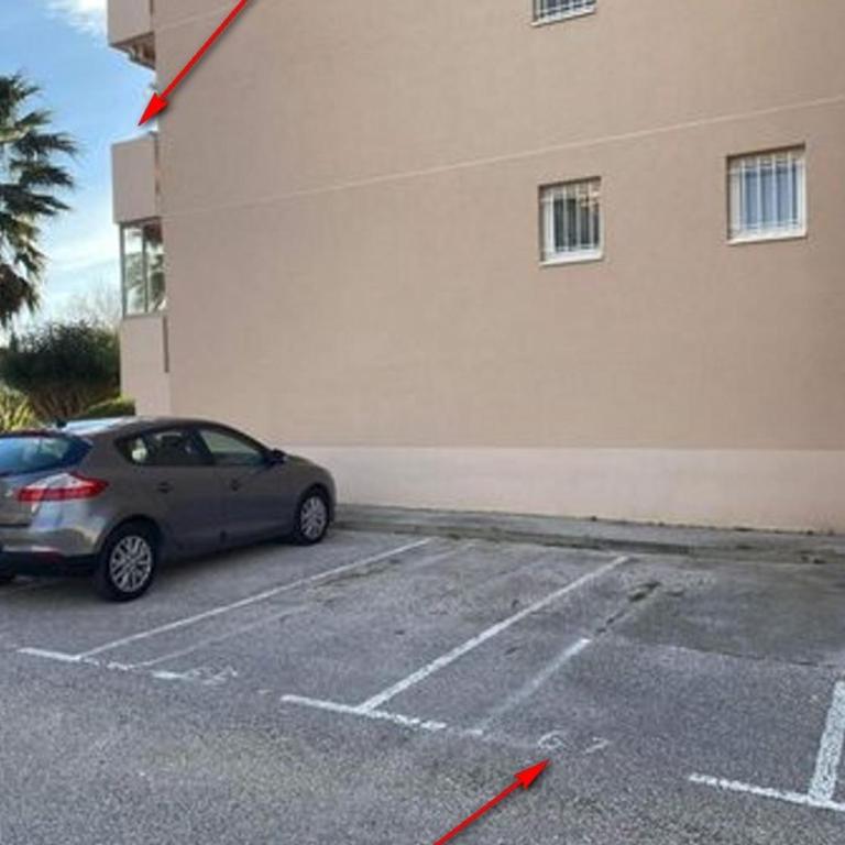 Studio lavandou avec parking privé proche mer - Studio avec Terrasse - 8