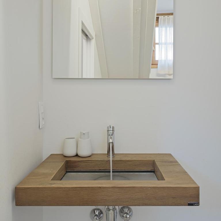 Historic Rooms and Apartments in the City Centre of Bolzano - Apartamento Ático - 1