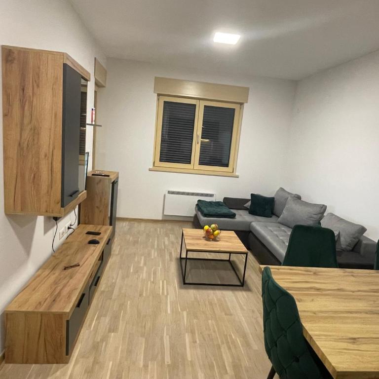 MM Sofy - Apartman sa 1 Spavaćom Sobom - 1