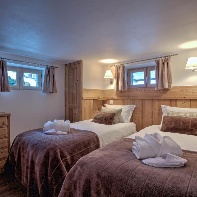 Chalet Cristalliers - 5 Bedroom luxury chalet in central Chamonix with log fire and hot tub - Chalet Superior - 20