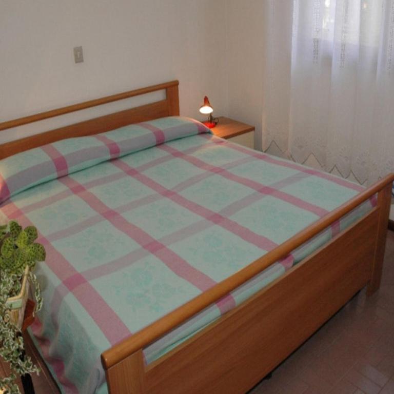 Villa with garden in Lignano Pineta - Villa - 2