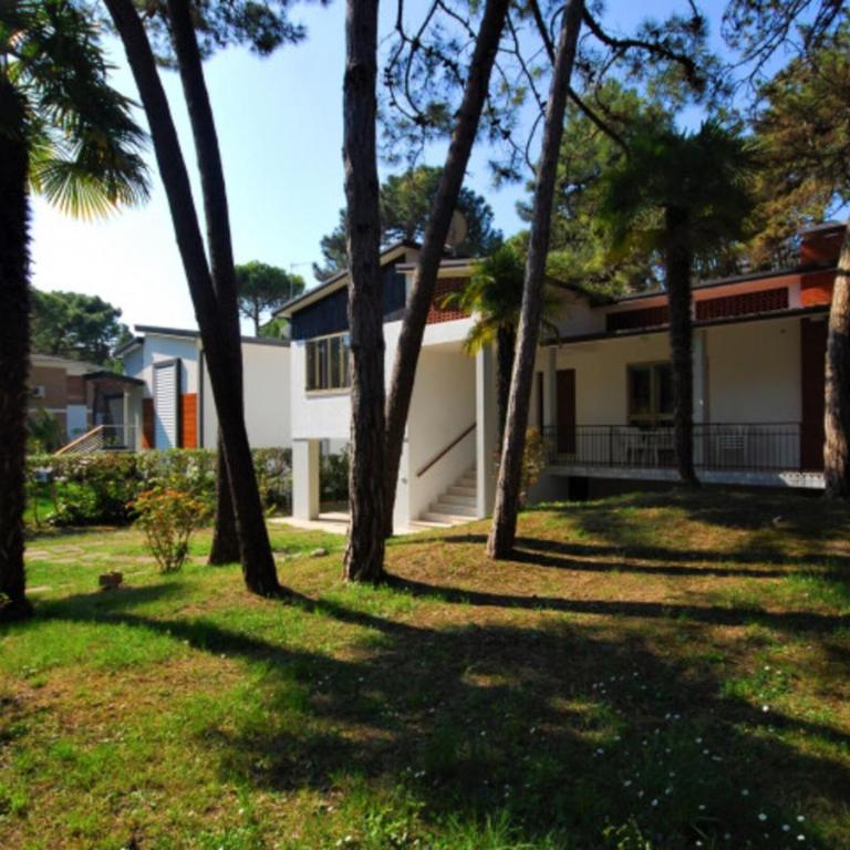 Villa surrounded by nature near the sea - Villa - 3