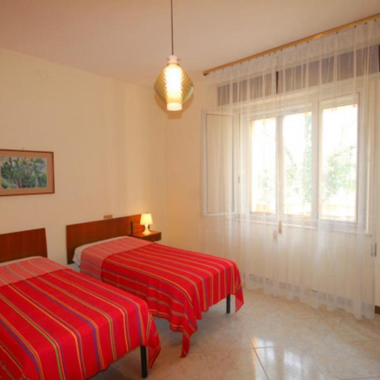 Villa surrounded by nature near the sea - Villa - 6