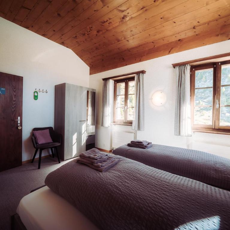 Grünsee Mountain Lodge - Doppelzimmer mit Gemeinschaftsbad - 3