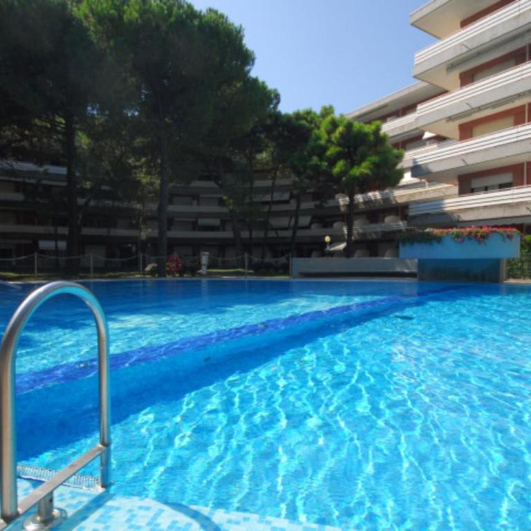 Apartment with pool by the sea - Apartment - 15