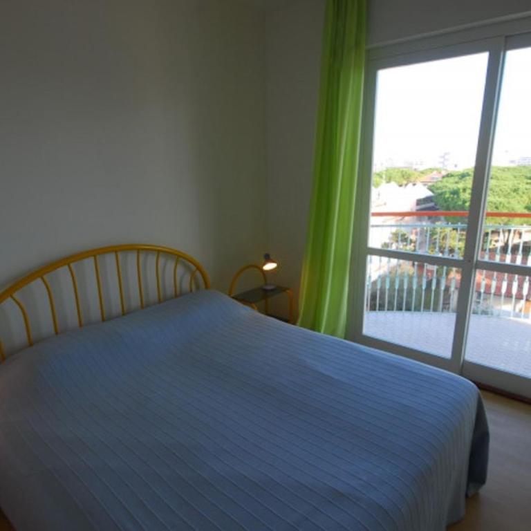 Cozy flat close to the beach - Apartment - 6