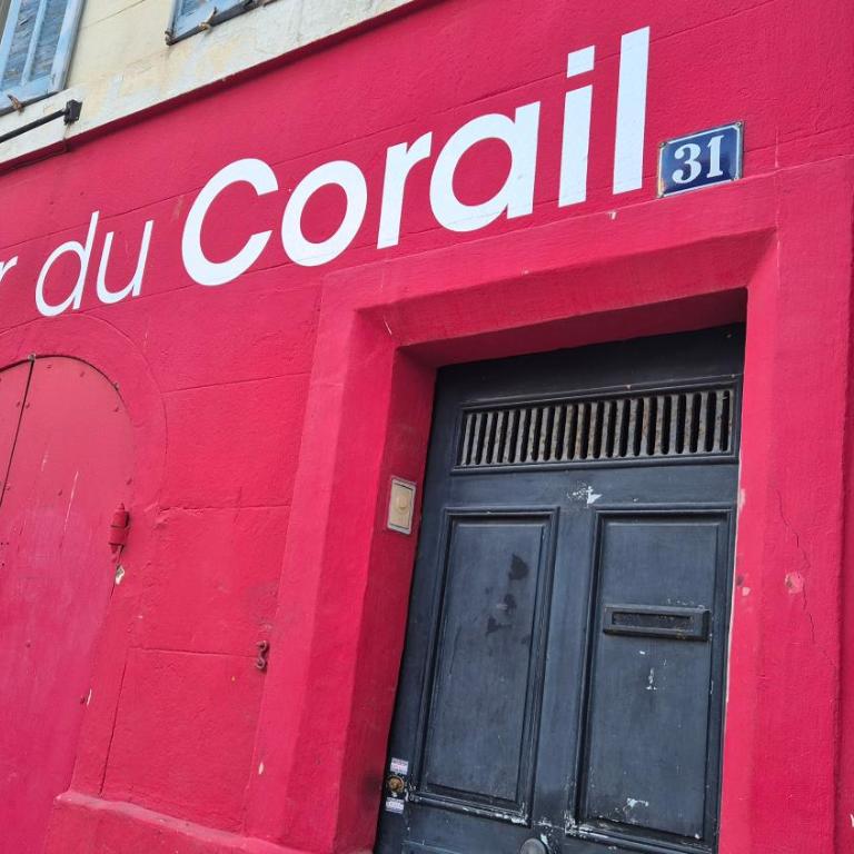 Plein coeur du Panier avec terrasse 2 à 4 personnes arrivée avant 19h - Appartement 1 Chambre - 38