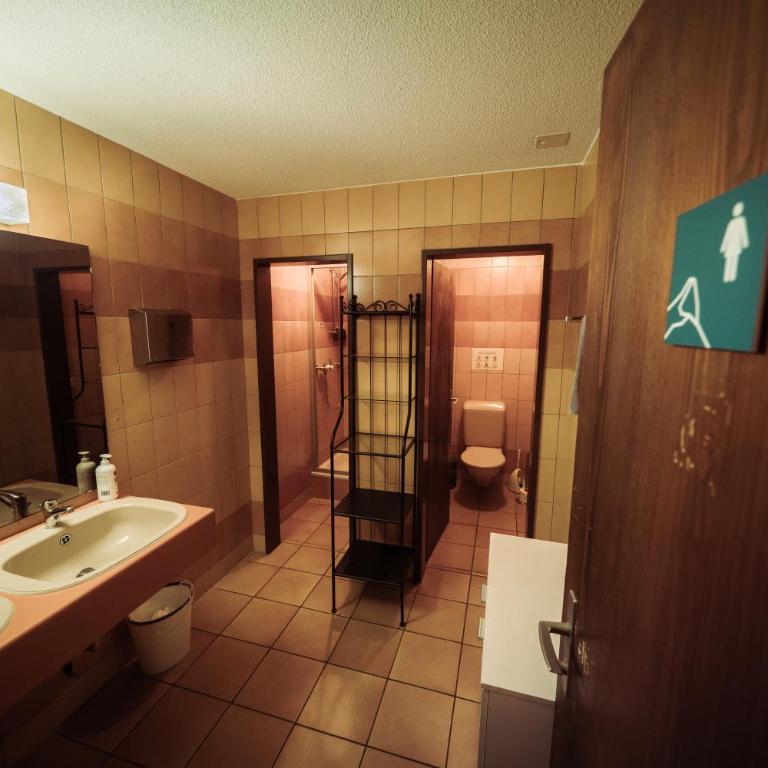 Grünsee Mountain Lodge - Doppelzimmer mit Gemeinschaftsbad - 5