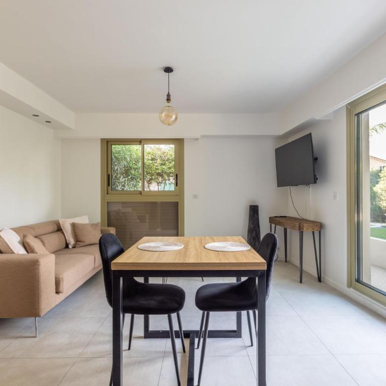 Cagnes sur mer, 1 bedroom with Garden-Air conditioning-Wifi - Appartement 1 Chambre - 1