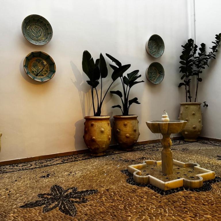 10 pax Downtown The Emir's Villa Free Parking - Villa - 77