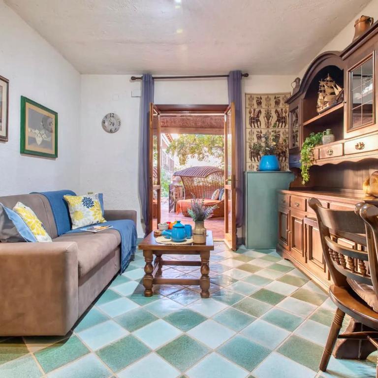 Apartment 5 beds with fenced garden in Marinella just 300 mt from the sea - Appartamento con 2 Camere da Letto - 11