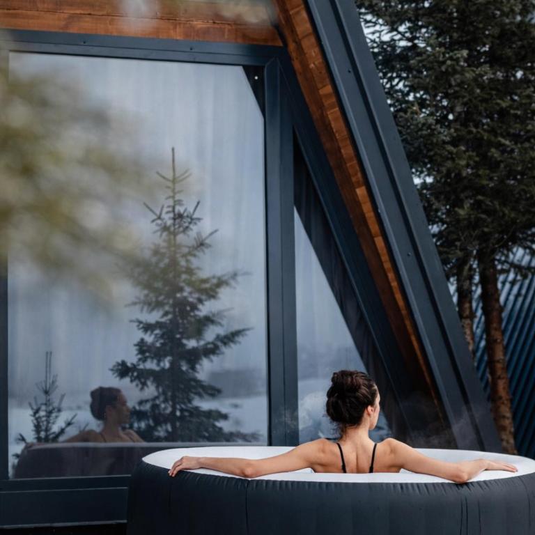 PeaksView Chalets - One-Bedroom Chalet - 6