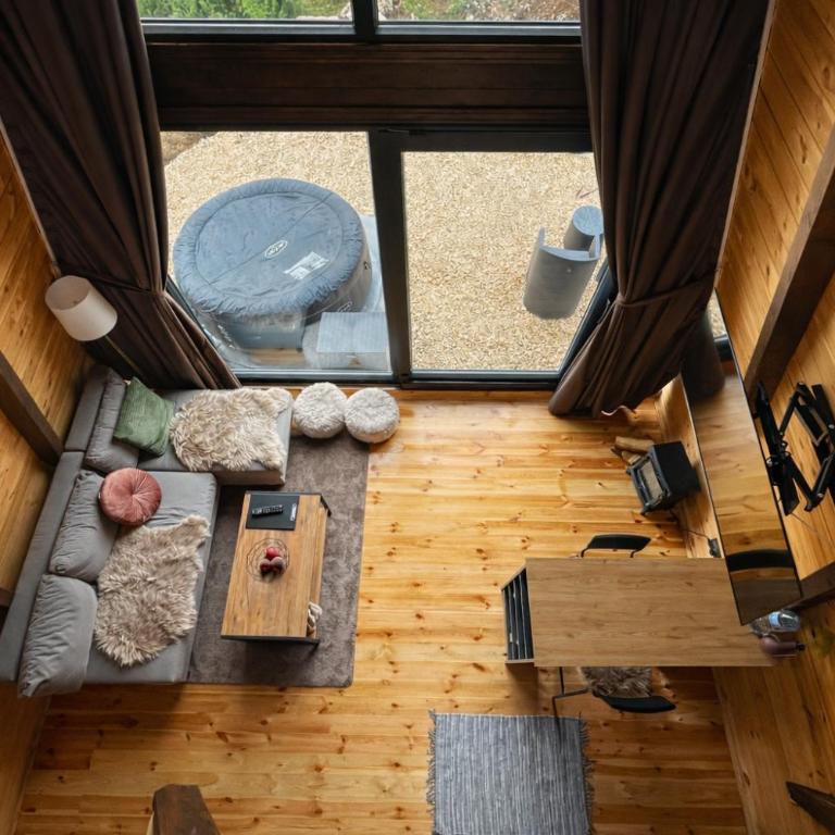 PeaksView Chalets - One-Bedroom Chalet - 15