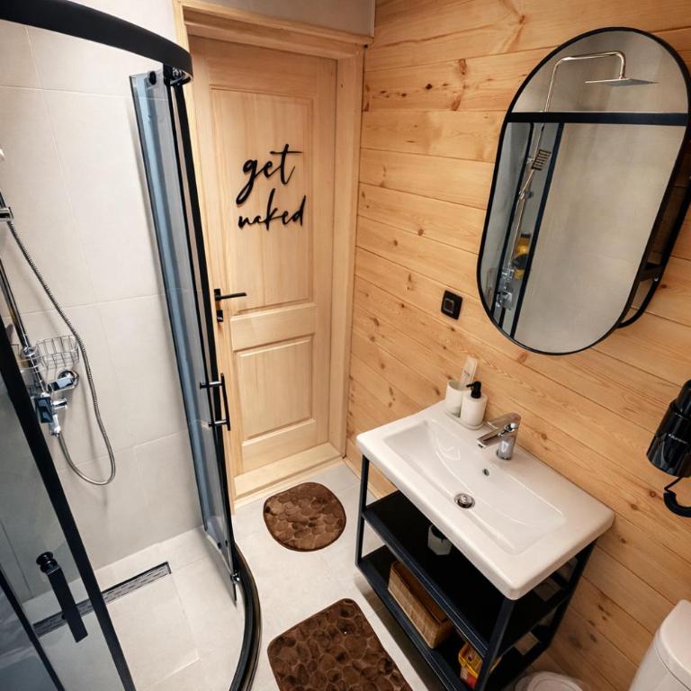 PeaksView Chalets - One-Bedroom Chalet - 12