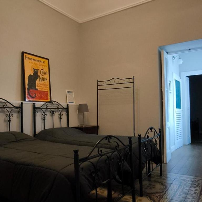 Belle Époque - Two-Bedroom Apartment with Garden View - 20