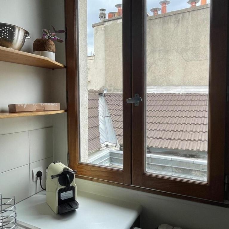 Marais 4e Appartement sous les toits avec mezzanine par Mey Agency - Appartement 3 Chambres - 9