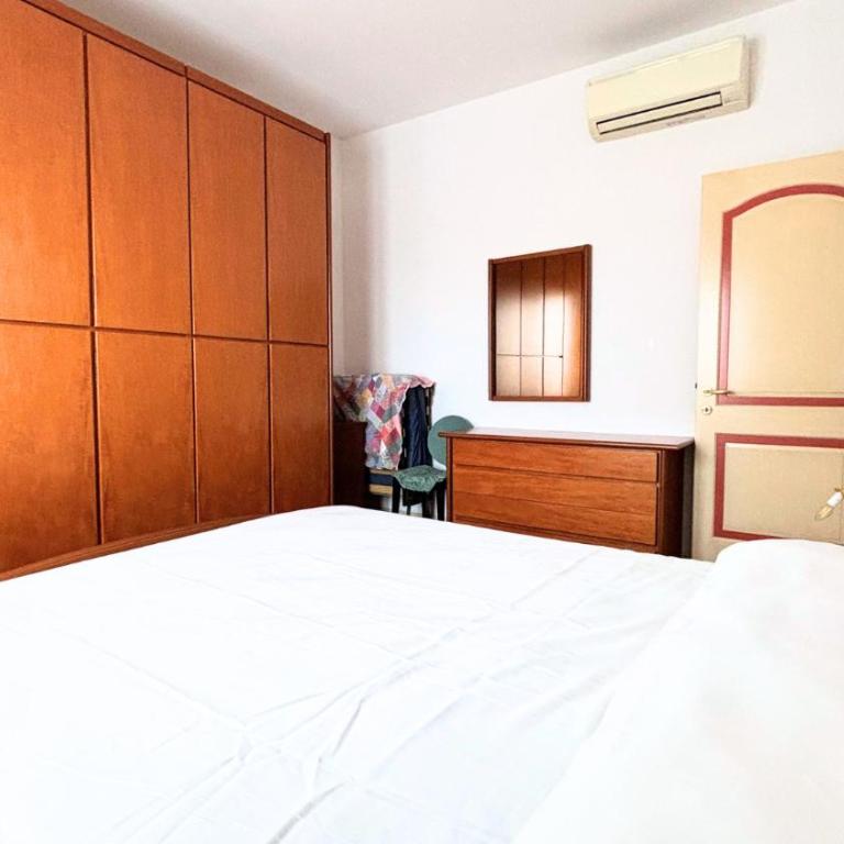 CN027 - Cesenatico, ampio trilocale in centro - Appartamento con 2 Camere da Letto - 15